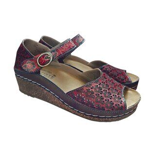 L'Artiste Delphia Red Leather Ankle Strap Sandals 38 or 7.5